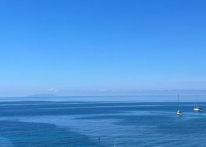 Comfort Otel Himarë