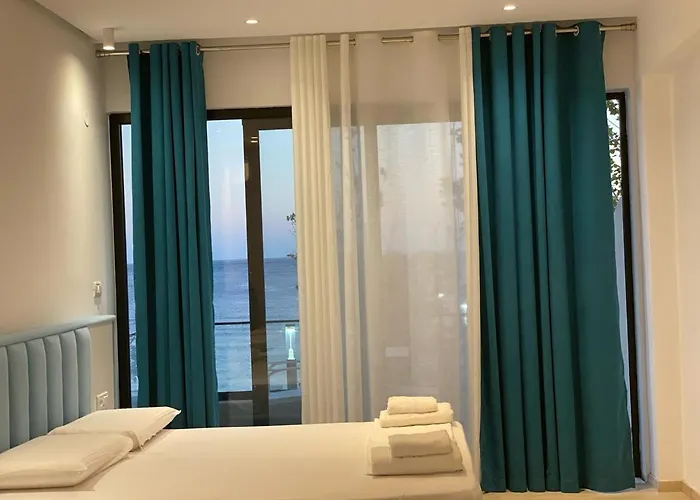 Otel Comfort Himarë