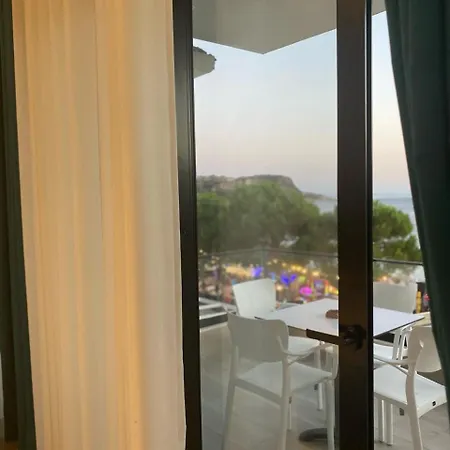 Comfort Hotel *