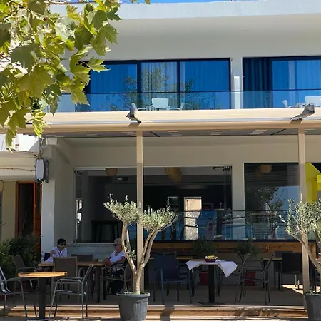 Hotel Comfort Himarë