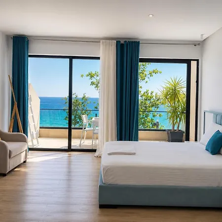 Comfort Hotel *