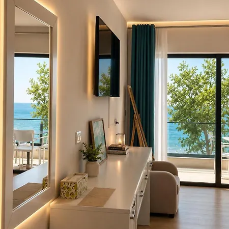 Hotel Comfort Himare